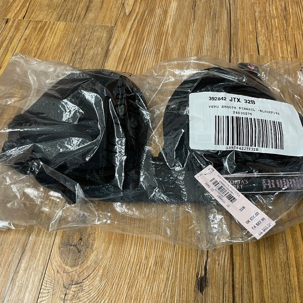 32B Victoria Secret Bra